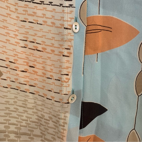 Louis Féraud Silk long-sleeve button-down blouse tie neck abstract print size 6 - Picture 4 of 10